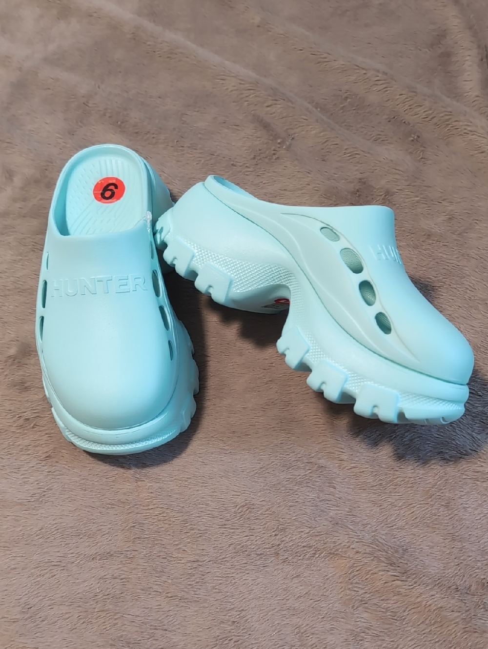 🫰🏼 Chunky Hunter Women's Bryce Slip-on Closed Toe Casual Clogs In Light Blue